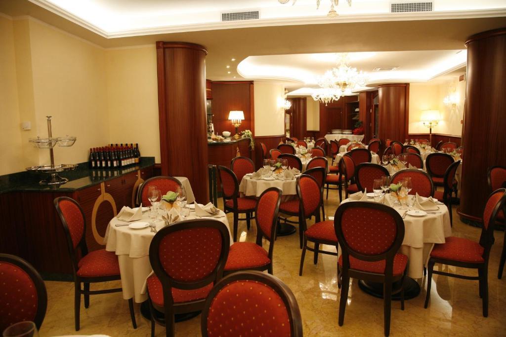 Hotel Rojan 술모나 외부 사진