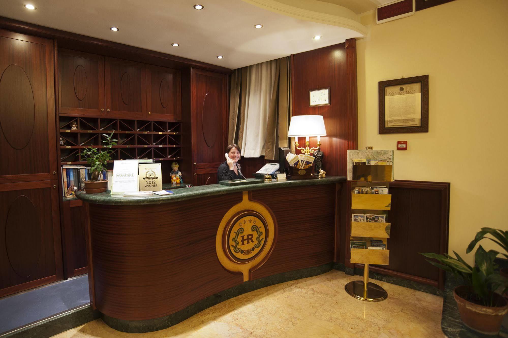 Hotel Rojan 술모나 외부 사진