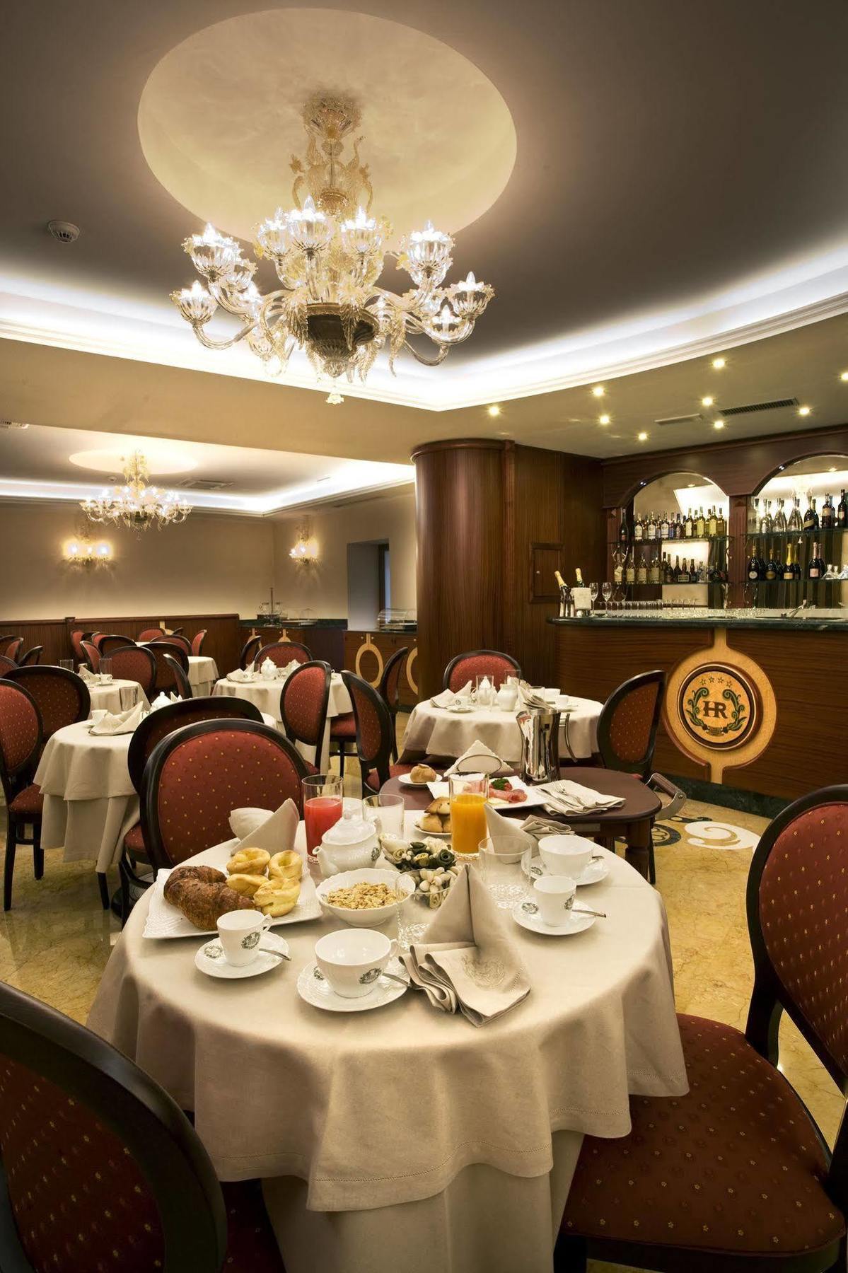 Hotel Rojan 술모나 외부 사진